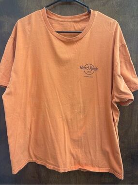 Hard Rock Cafe Honolulu Men's Orange Logo T-Shirt - size XL - Y2K